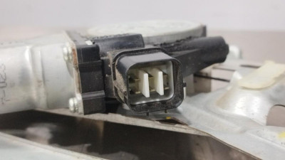 ELEVALUNAS DELANTERO IZQUIERDO, HONDA, CIVIC SEDÁN (FD)