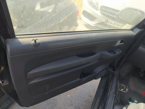 GUARNECIDO PUERTA DELANTERA IZQUIERDA VOLKSWAGEN FOX (5Z1)(04.2005) 