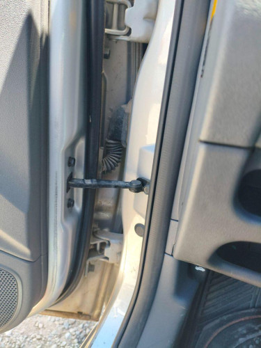 RETENEDOR PUERTA, KIA, RIO (JB)