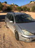FORD FOCUS BERLINA (CAK) — автомобиль-донор на запчасти 