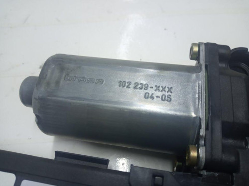  MOTOR ELEVALUNAS TRASERO IZQUIERDO AUDI A4 AVANT (8E) 