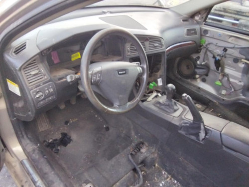  VOLVO S60 BERLINA 