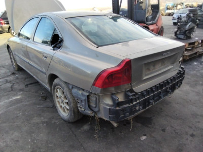 VOLVO S60 BERLINA