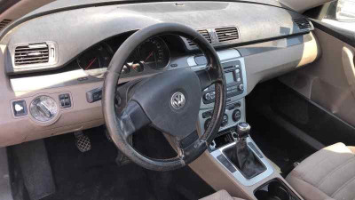 VOLKSWAGEN PASSAT BERLINA (3C2)