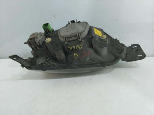 FARO DERECHO Ford FIESTA BERLINA (DX) 