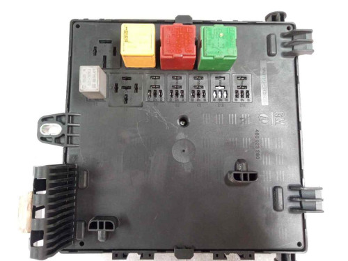  CAJA RELES / FUSIBLES OPEL SIGNUM 
