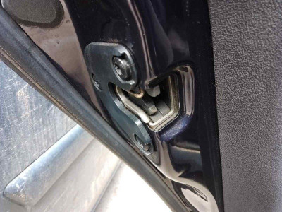CERRADURA PUERTA TRASERA IZQUIERDA