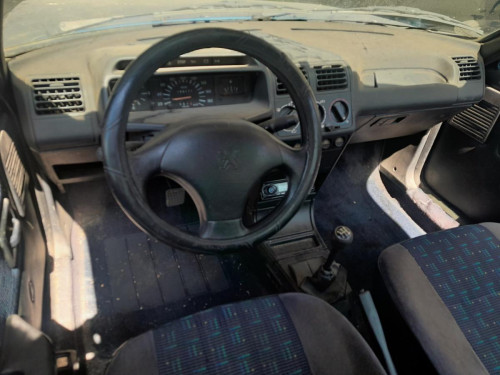  PEUGEOT 205 BERLINA 