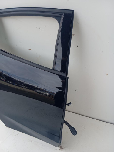  PUERTA TRASERA DERECHA FORD FOCUS BERLINA (CGE) 
