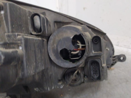 FARO IZQUIERDO VOLKSWAGEN GOLF V (1K1)(10.2003) 