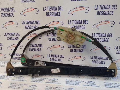  ELEVALUNAS TRASERO DERECHO 
