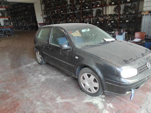 VOLKSWAGEN GOLF IV BERLINA (1J1)(10.1997) — vehículo donante para recambios 
