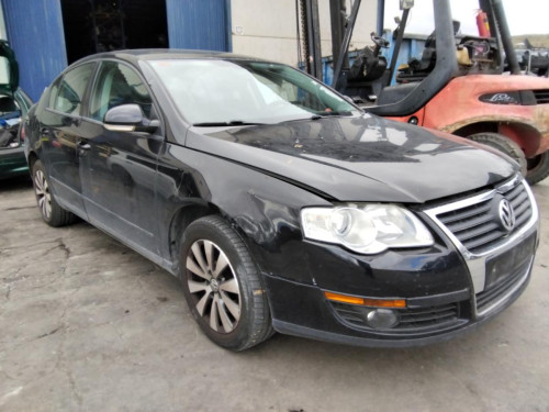  VOLKSWAGEN PASSAT BERLINA (3C2) 