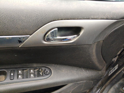 MANETA INTERIOR DELANTERA IZQUIERDA