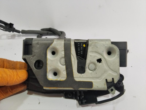 CERRADURA PUERTA TRASERA IZQUIERDA Ford FOCUS BERLINA (CB8) 
