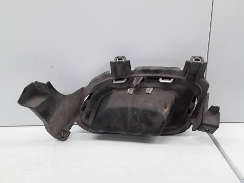 MOLDURA PARAGOLPE TRASERA 