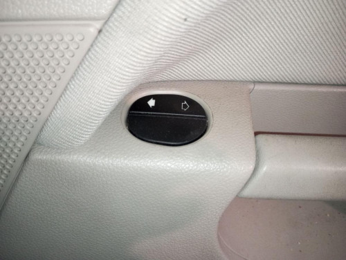 MANDO ELEVALUNAS DELANTERO DERECHO Ford FIESTA (CBK) 