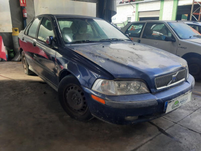 VOLVO S40 BERLINA