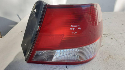 PILOTO TRASERO DERECHO, HYUNDAI, ACCENT (X3)