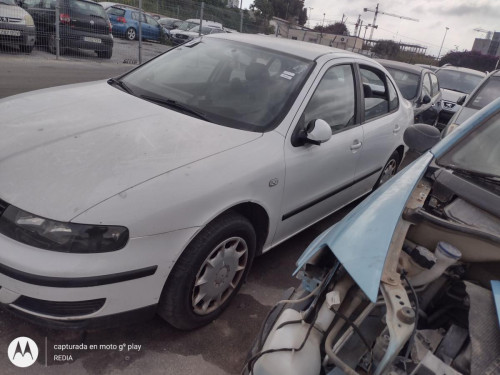  FARO ANTINIEBLA IZQUIERDO SEAT TOLEDO (1M2) 