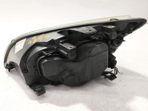  FARO DERECHO, FORD, FOCUS BERLINA (CAP) 