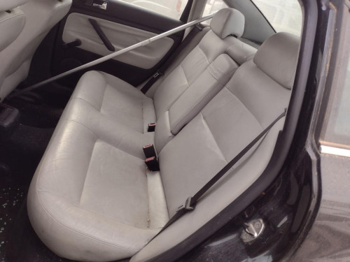  ASIENTOS TRASERO IZQUIERDO VOLKSWAGEN PASSAT BERLINA (3B3) 