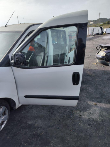 PUERTA DELANTERA IZQUIERDA Fiat II DOBLÒ (152) 