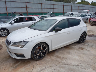 SEAT LEON (5F1)
