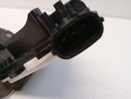 CERRADURA MALETERO / PORTON TOYOTA COROLLA (E21) 
