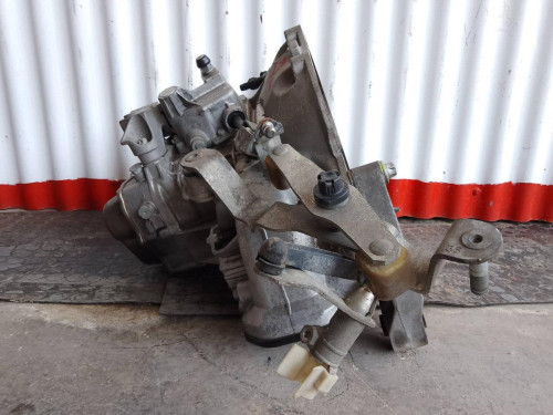 CAJA CAMBIOS Opel CORSA C 