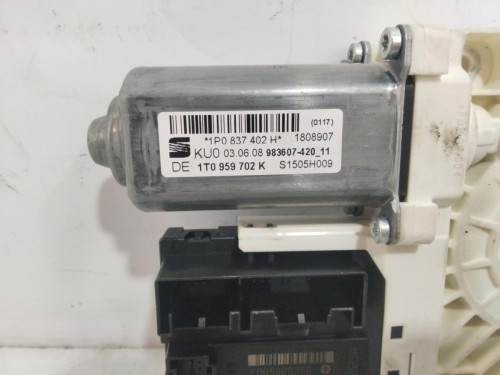MOTOR ELEVALUNAS DELANTERO DERECHO Seat LEON (1P1) 