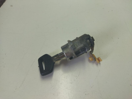  BOMBIN PUERTA DELANTERA IZQUIERDA KIA CARENS (RS) 