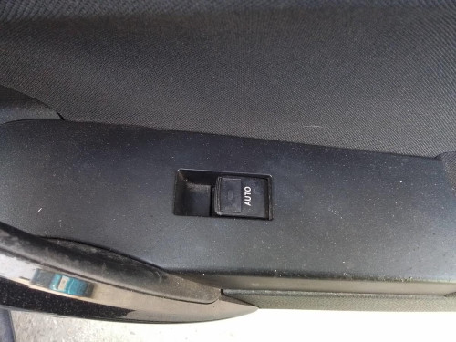  MANDO ELEVALUNAS DELANTERO DERECHO TOYOTA AURIS (E18) 