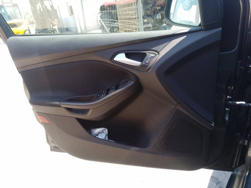 GUARNECIDO PUERTA DELANTERA IZQUIERDA Ford FOCUS BERLINA (CB8) 