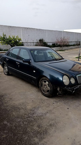  Mercedes-Benz Clase E (BM 210) Berlina (1995->2001) 