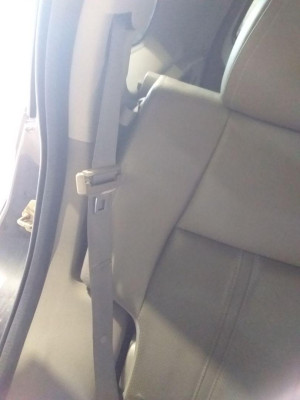 CINTURON SEGURIDAD TRASERO DERECHO