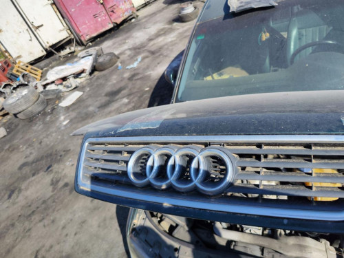 REJILLA DELANTERA Audi A6 BERLINA (4B2) 