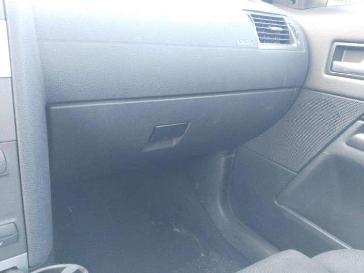 GUANTERA Ford Mondeo Berlina (GE)(2000->)