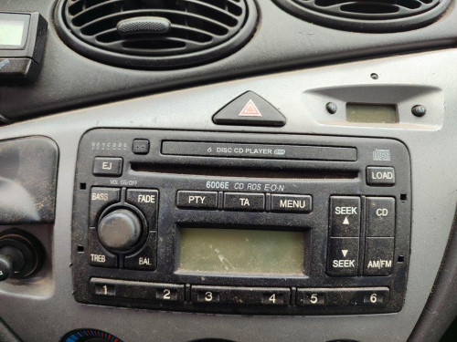  FORD FOCUS BERLINA (CAK) 