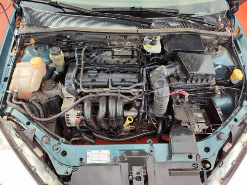 FORD FOCUS BERLINA (CAK) — автомобиль-донор на запчасти 