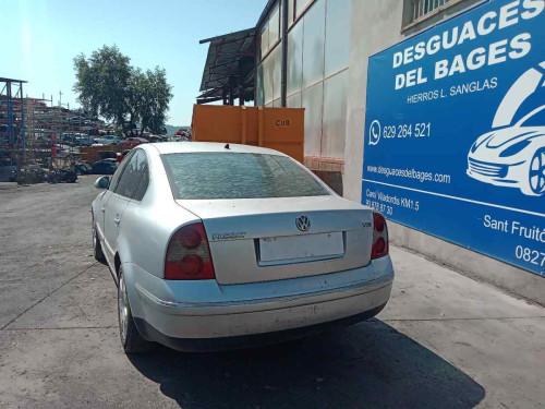  VOLKSWAGEN PASSAT BERLINA (3B3) 
