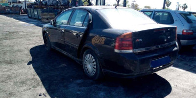 OPEL VECTRA C BERLINA
