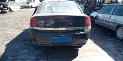 OPEL VECTRA C BERLINA