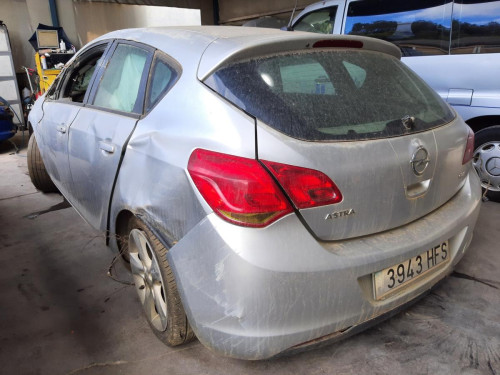 OPEL ASTRA J BERLINA 5P 