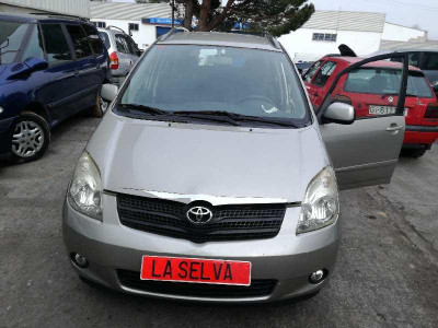 TOYOTA COROLLA VERSO (E12)