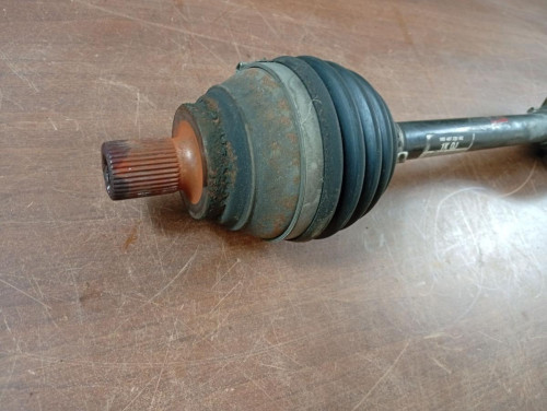 TRANSMISION DELANTERA IZQUIERDA Volkswagen PASSAT BERLINA (3C2) 