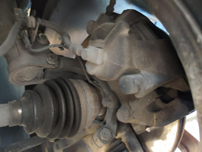 PINZA DE FRENO DELANTERA IZQUIERDA