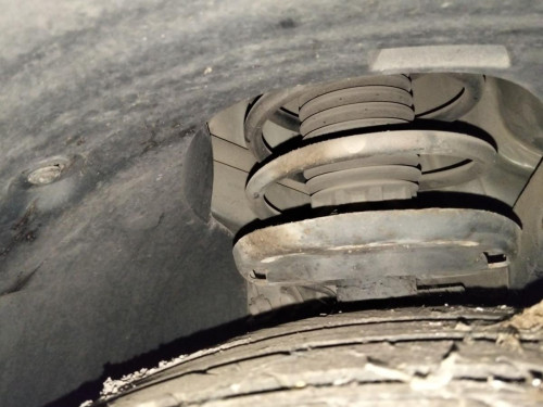 AMORTIGUADOR DELANTERO DERECHO Peugeot 208 