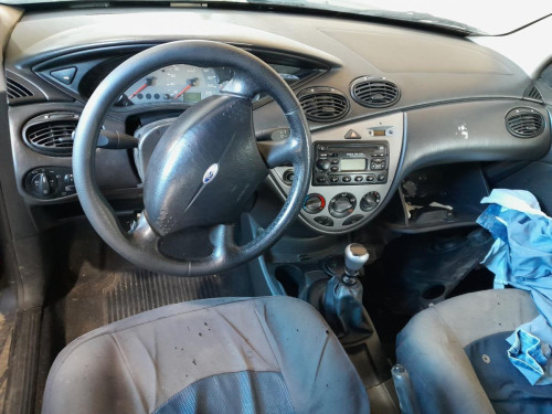  FORD FOCUS BERLINA (CAK) 
