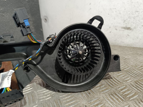 MOTOR CALEFACCION 